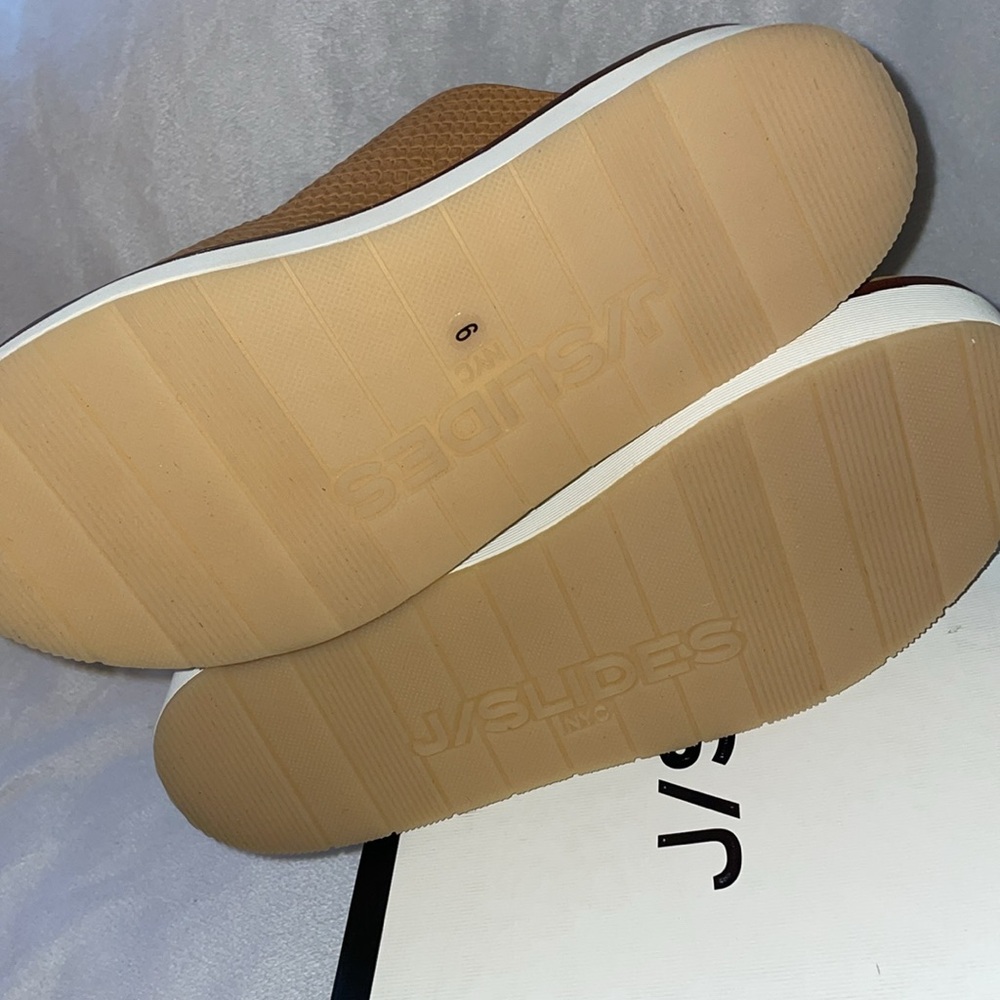 NWT J/SLIDES BOWIE Tan Embossed Leather Sandal - Picture 11 of 12